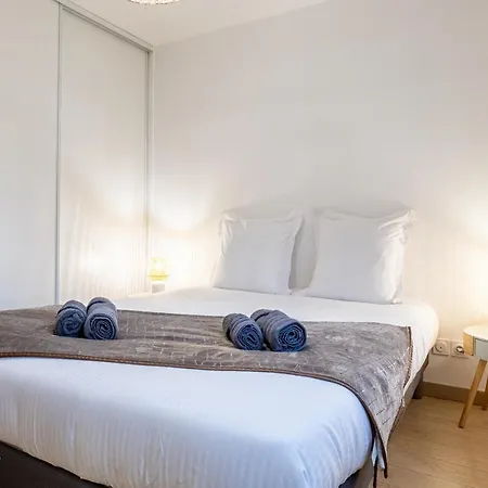 Apartment La Canopee D'annecy - Spacieux T3 Situe A L'entree De La Vieille Avec Garage Et Grande Terasse *