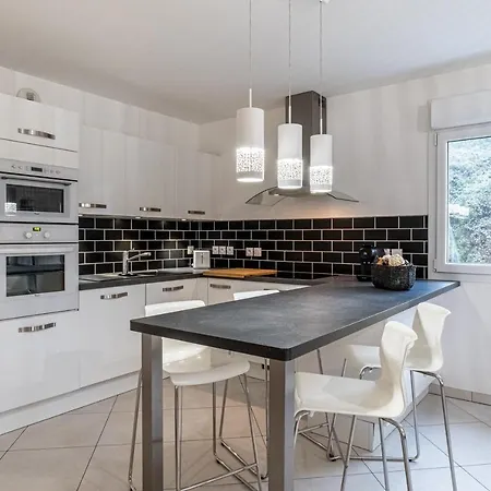 Apartment La Canopee D'annecy - Spacieux T3 Situe A L'entree De La Vieille Avec Garage Et Grande Terasse