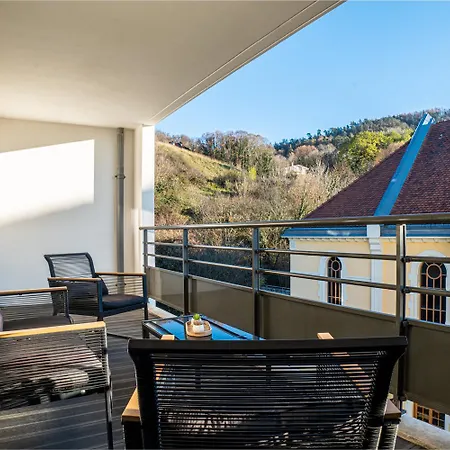Apartment La Canopee D'annecy - Spacieux T3 Situe A L'entree De La Vieille Avec Garage Et Grande Terasse Annecy