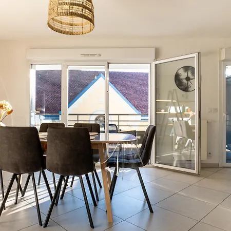 La Canopee D'annecy - Spacieux T3 Situe A L'entree De La Vieille Avec Garage Et Grande Terasse Apartment