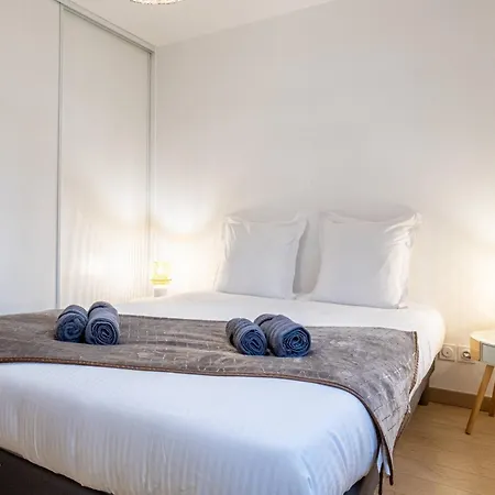 La Canopee D'annecy - Spacieux T3 Situe A L'entree De La Vieille Avec Garage Et Grande Terasse شقة