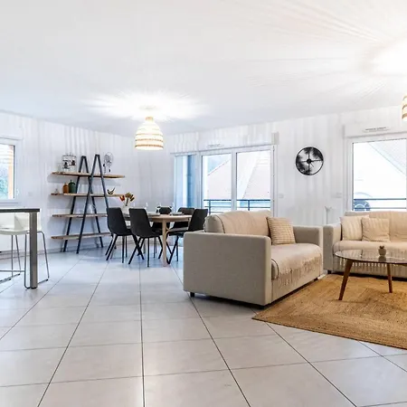 La Canopee D'annecy - Spacieux T3 Situe A L'entree De La Vieille Avec Garage Et Grande Terasse شقة