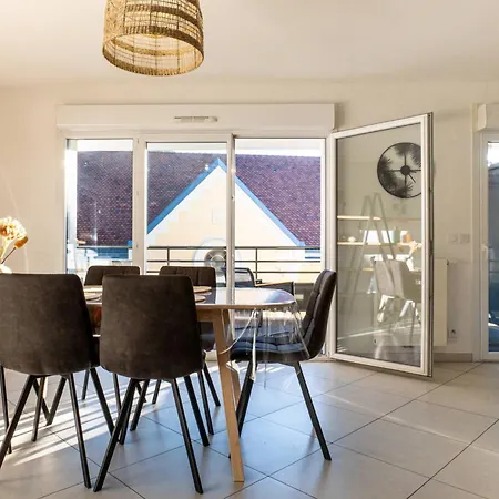 La Canopee D'annecy - Spacieux T3 Situe A L'entree De La Vieille Avec Garage Et Grande Terasse شقة *