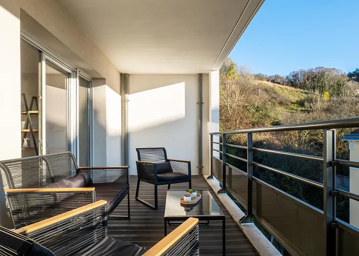 La Canopee D'annecy - Spacieux T3 Situe A L'entree De La Vieille Avec Garage Et Grande Terasse Annecy